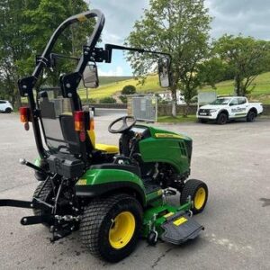 John Deere 1026R compact tractor